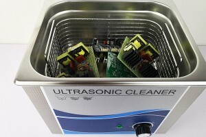 超聲波清洗機(jī)如何清洗電子元器件？超聲波清洗機(jī)在電子元器件清洗中的應(yīng)用技術(shù)